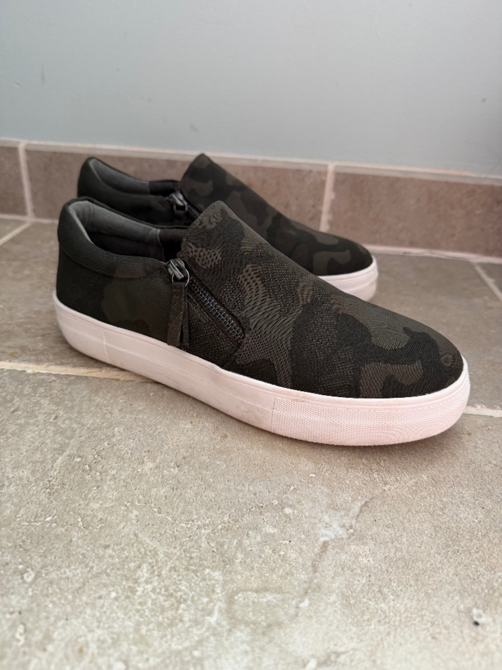 Women's Camouflage Slip on Sneakers